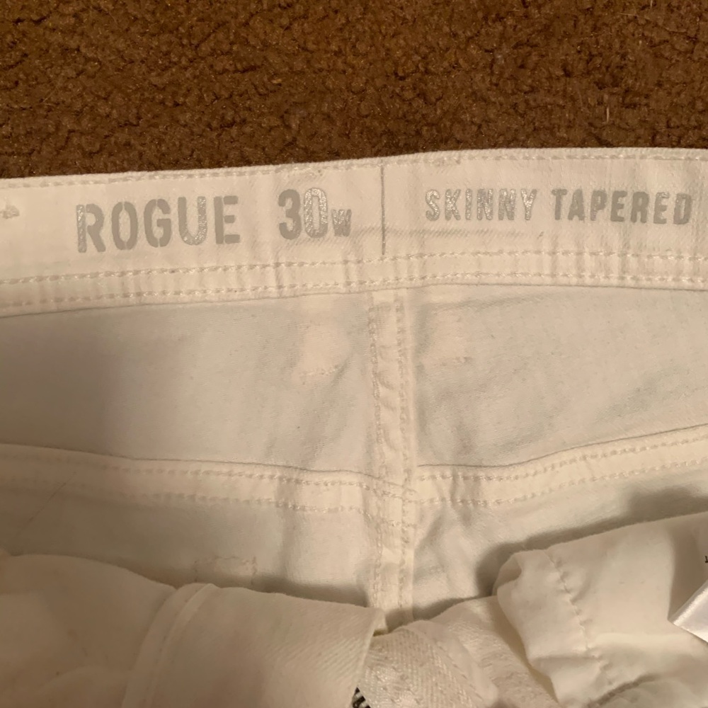Four Pairs of Mens Shorts - Picture 14 of 15